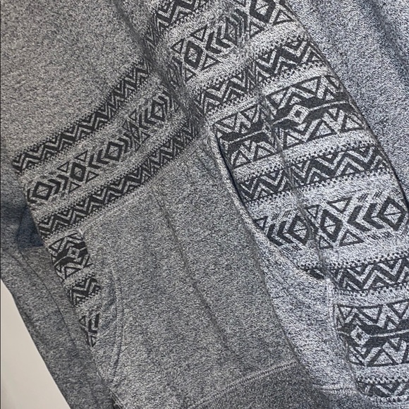 Rare AZTECH design hoodie ! - Picture 2 of 3